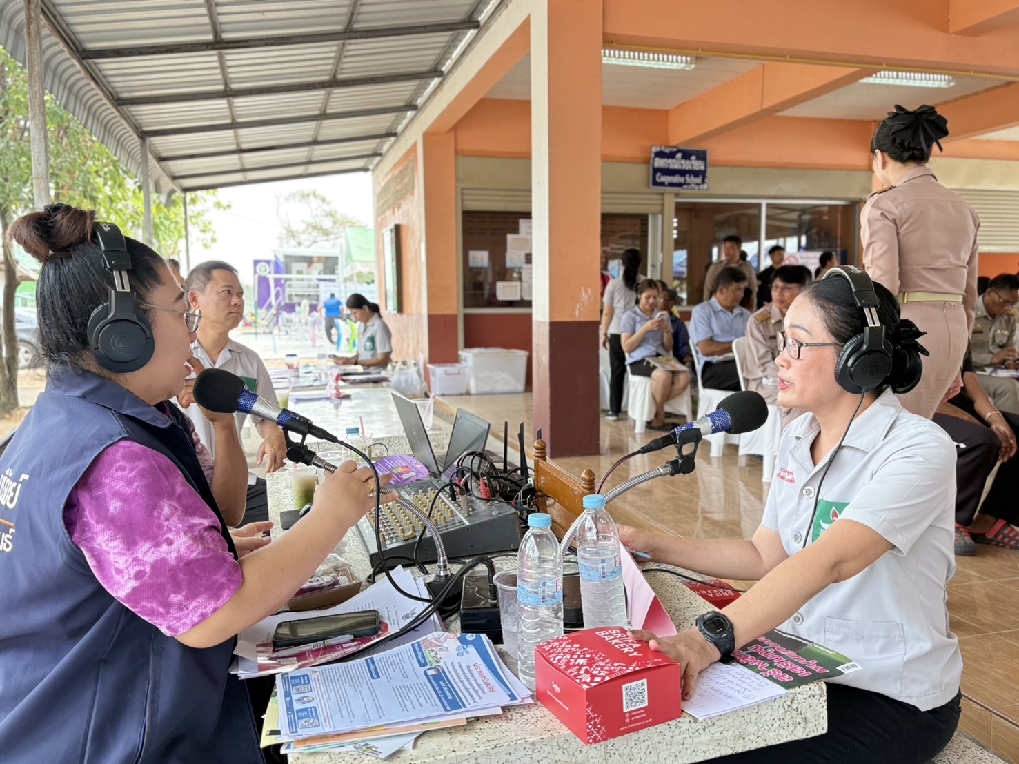 title - วันอังคารที่ 24 กุมภาพันธ์ 2569 นายประเสริฐ กาญจนเกียรติกุล ปฏิรูปที่ดินจังหวัดบุรีรัมย์ มอบหมายให้ นางนวลละออง ชูมาตย์ ผอ.กลุ่มยุทธศาสตร์ฯ พร้อมเจ้าหน้าที่ ส.ป.ก.บุรีรัมย์ ร่วมงานหน่วยแพทย์ พอ.สว. และโครงการบำบัดทุกข์ บำรุงสุข วิถีใหม่ สร้างรอยยิ้มให้ประชาชน ณ อำเภอแคนดง จังหวัดบุรีรัมย์